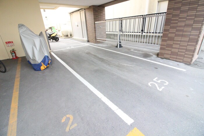 パルティーレ南郷通の物件外観写真