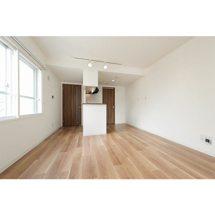 FRONTIERの物件内観写真