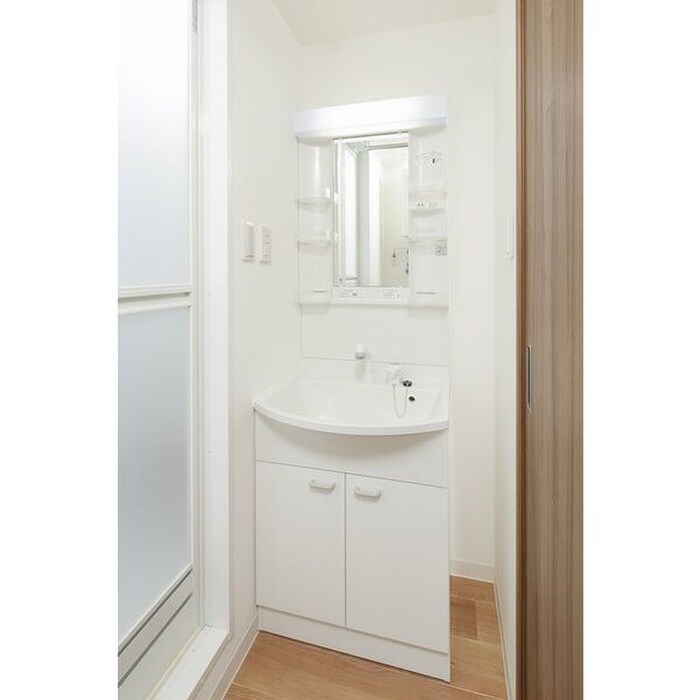 FRONTIERの物件内観写真