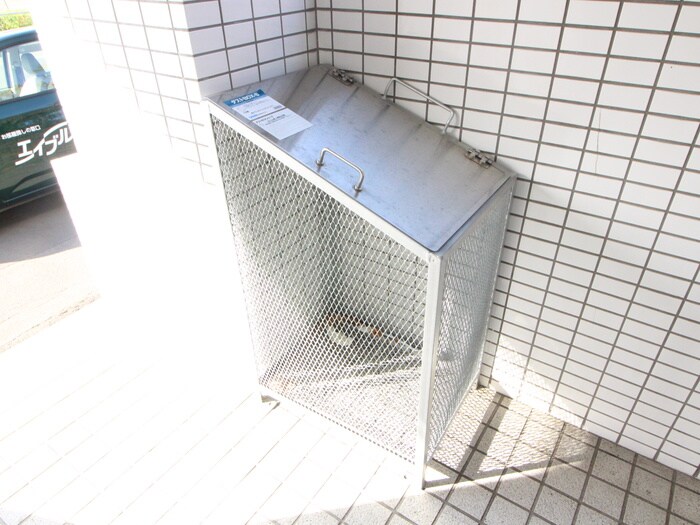 カーサエスティーナの物件外観写真