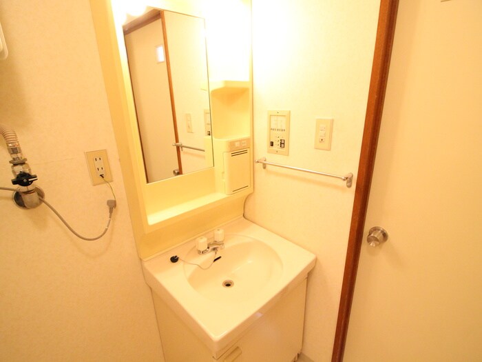 カーサエスティーナの物件内観写真