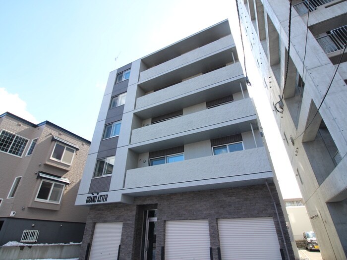 GRAND　ASTERの物件外観写真