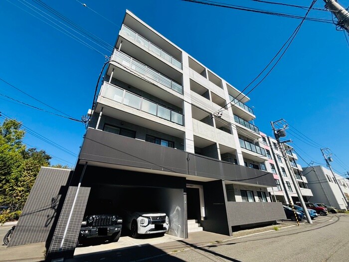 カーサフォレスト北円山の物件外観写真