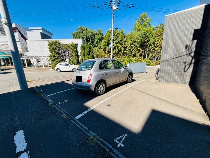 カーサフォレスト北円山の物件外観写真