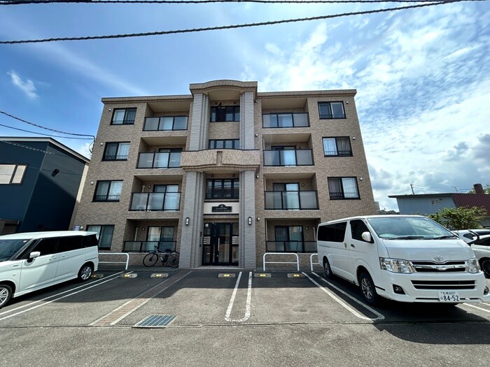 グランメール宮丘公園の物件外観写真