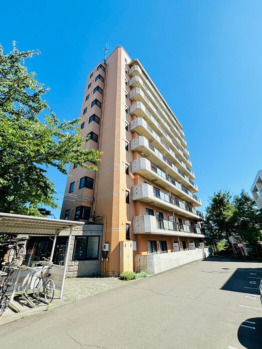 クレア西野の物件外観写真