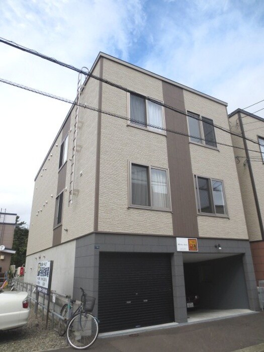 アビタアンデスの物件外観写真