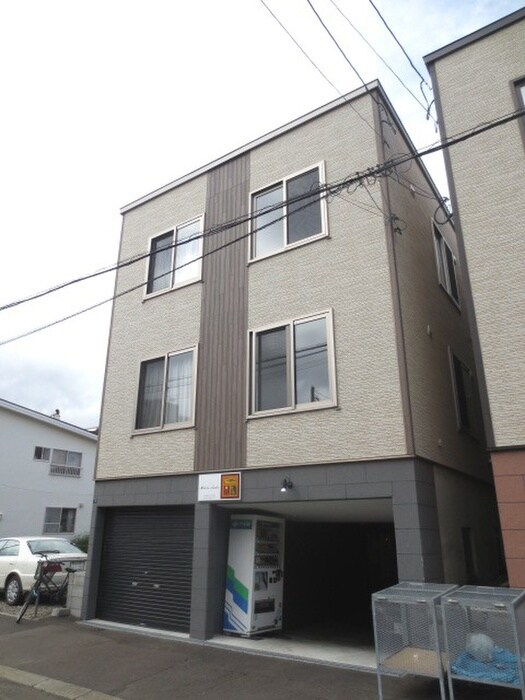 アビタアンデスの物件外観写真