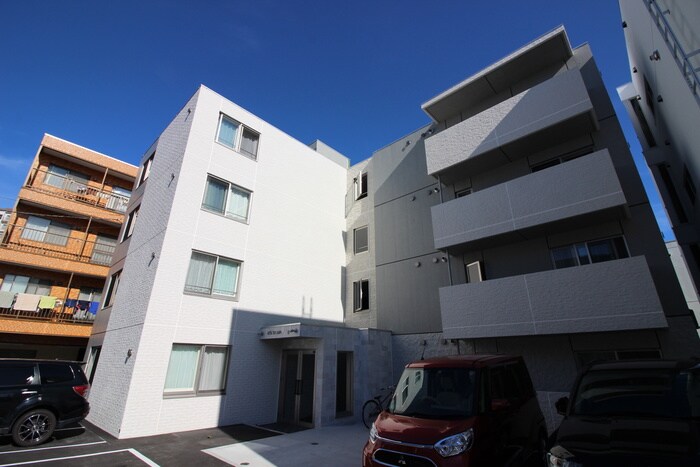 ichi to san Bの物件外観写真