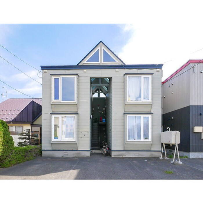 ｳｴｽﾄﾀｳﾝ曙の物件外観写真