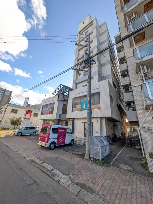 琴似２・７ビルの物件外観写真