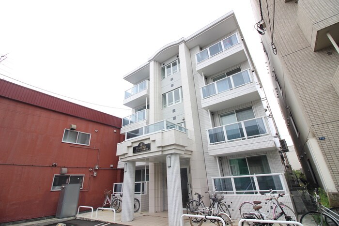 グランメ－ル南郷１２南の物件外観写真