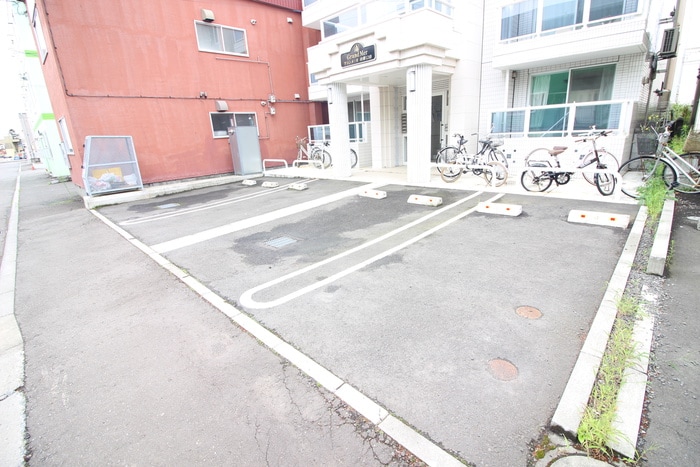 グランメ－ル南郷１２南の物件外観写真