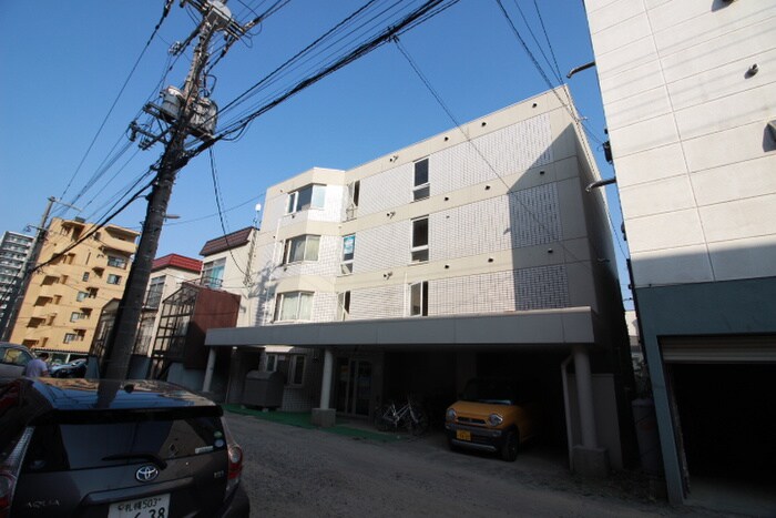 メゾン・ド・アミテエの物件外観写真