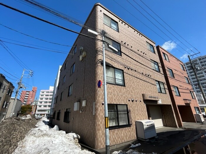 アニバ－サリ－１６の物件外観写真