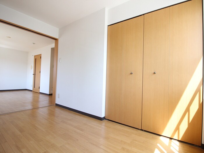 アニバ－サリ－１６の物件内観写真