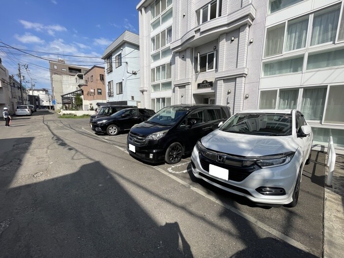 グランメール宮の森の物件外観写真