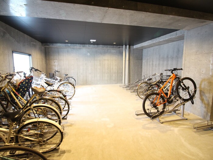 MODENA  FINESTの物件外観写真