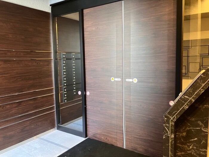 MODENA  FINESTの物件外観写真