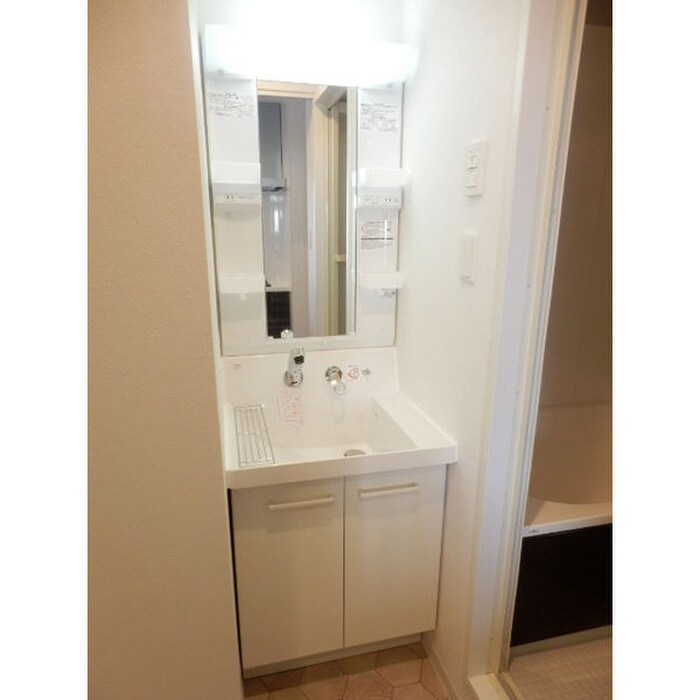 MODENA  FINESTの物件内観写真