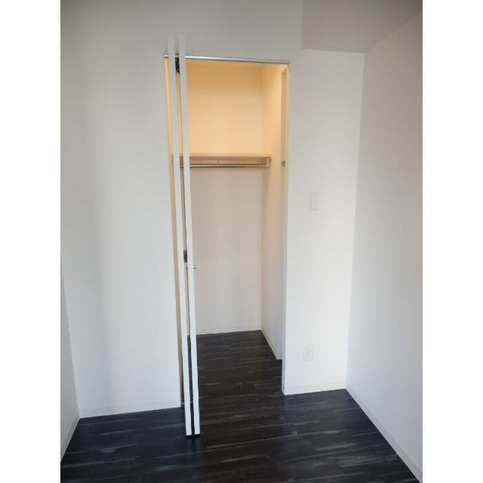 MODENA  FINESTの物件内観写真