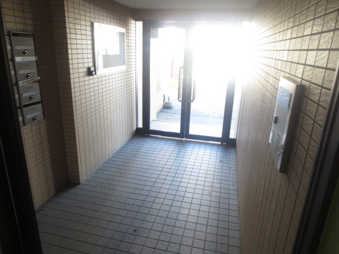 メトロガ－デンの物件外観写真