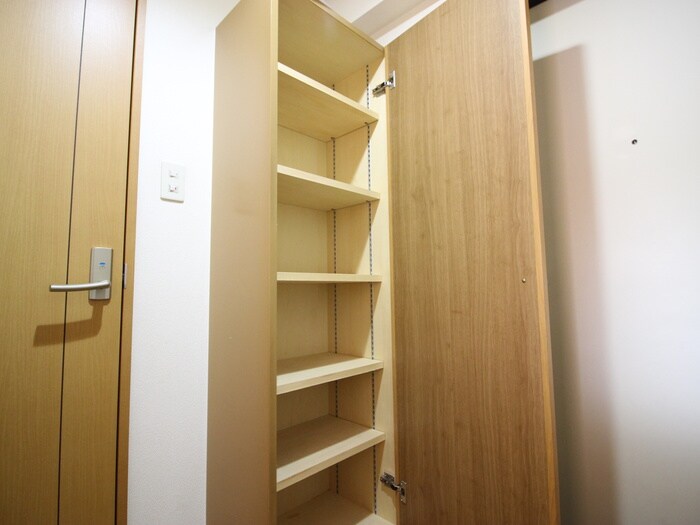 メトロガ－デンの物件内観写真