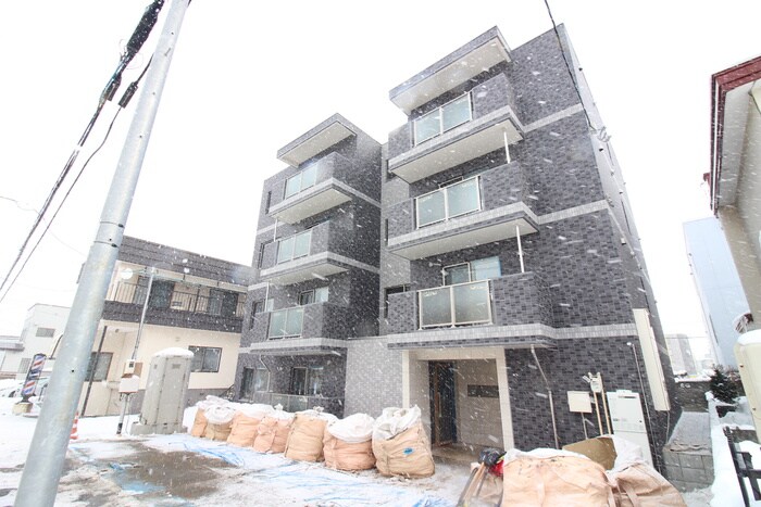 フィーノ本郷通の物件外観写真