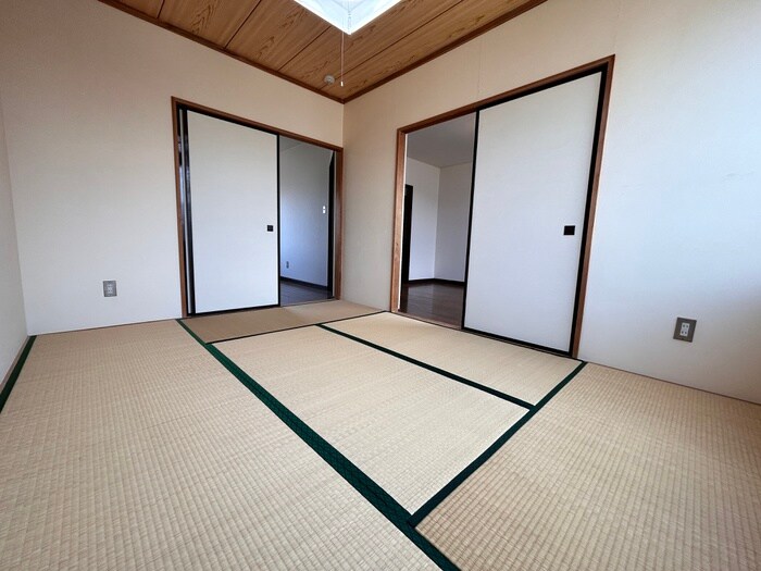ひまわりハイツの物件内観写真