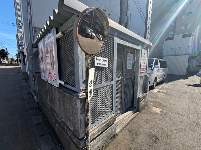 ア－バンプラザの物件外観写真