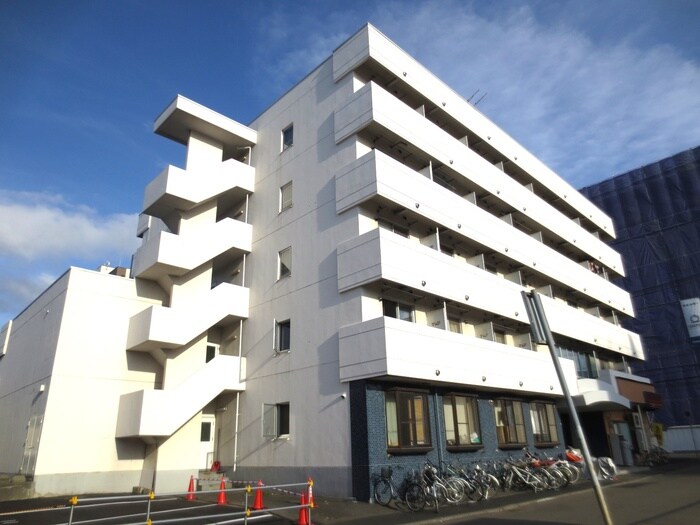 エスポア－ル平岸の物件外観写真