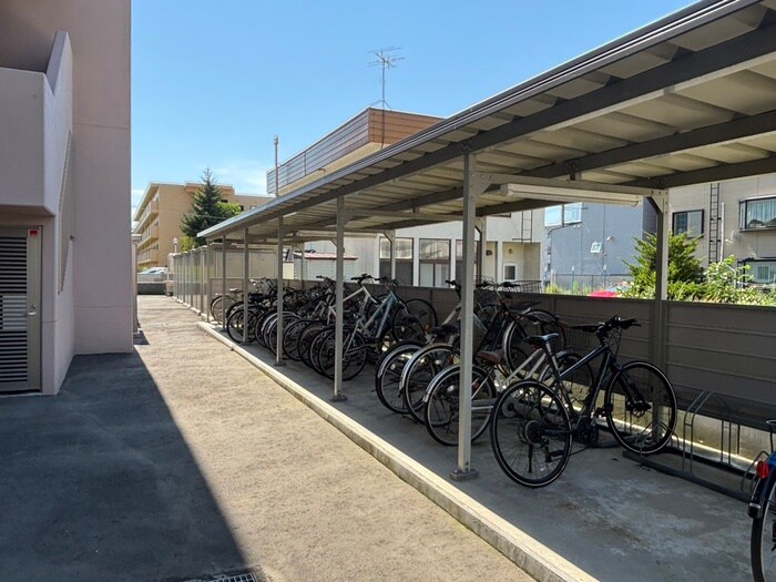 ラフォーレ月寒中央の物件外観写真