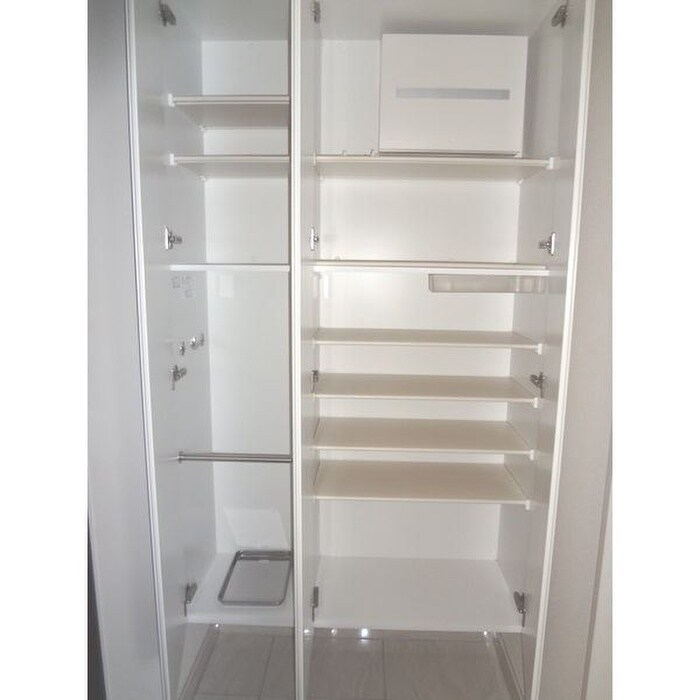 エンバシープレイスの物件内観写真