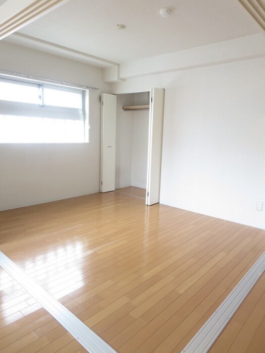 ラ・シュエット宮の森の物件内観写真