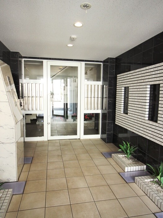 グランメールラフィールの物件外観写真