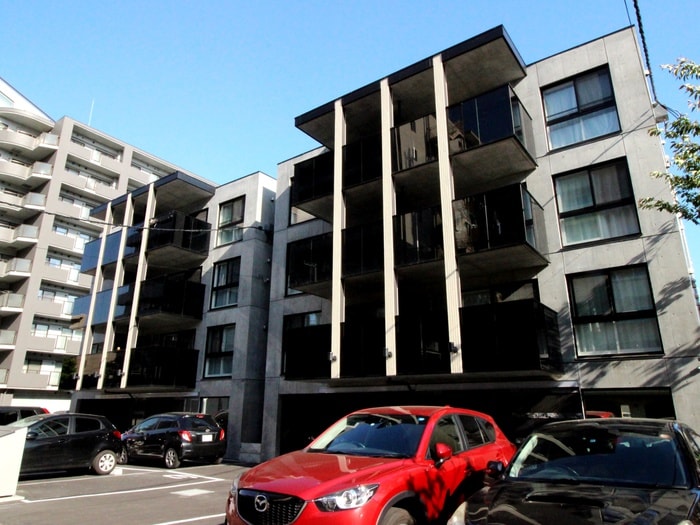 エルボックス札幌の物件外観写真