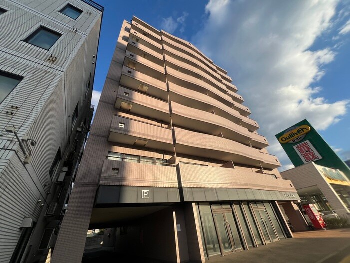 ノール山鼻の物件外観写真