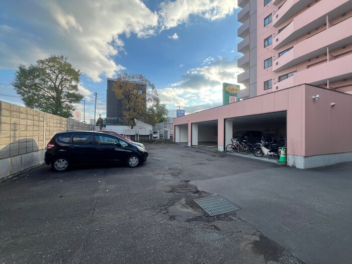 ノール山鼻の物件外観写真