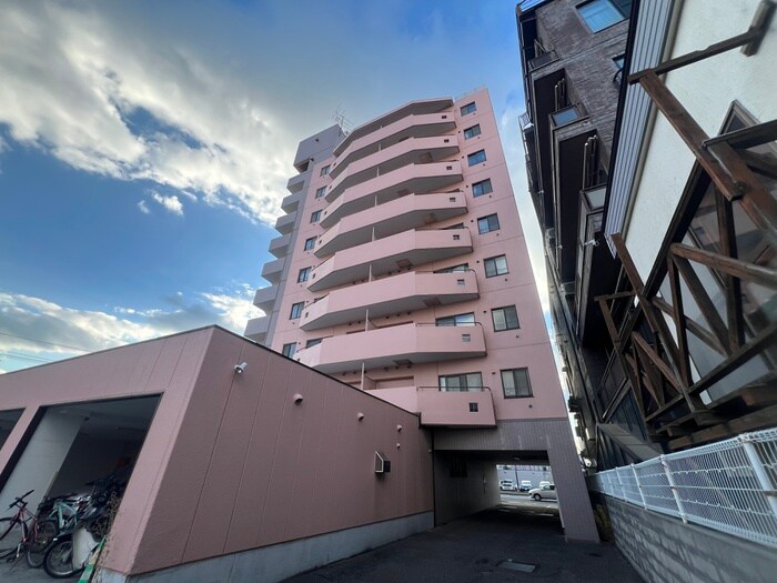 ノール山鼻の物件外観写真