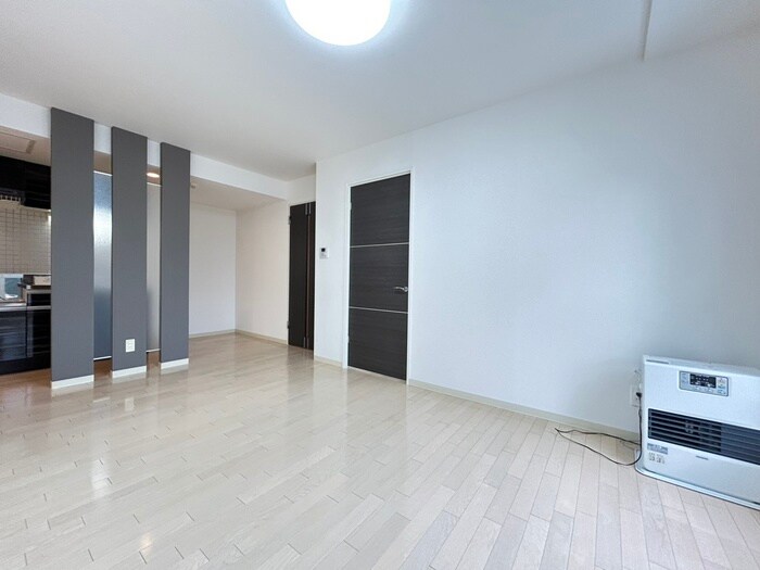 フォルトゥ－ナ学園前の物件内観写真