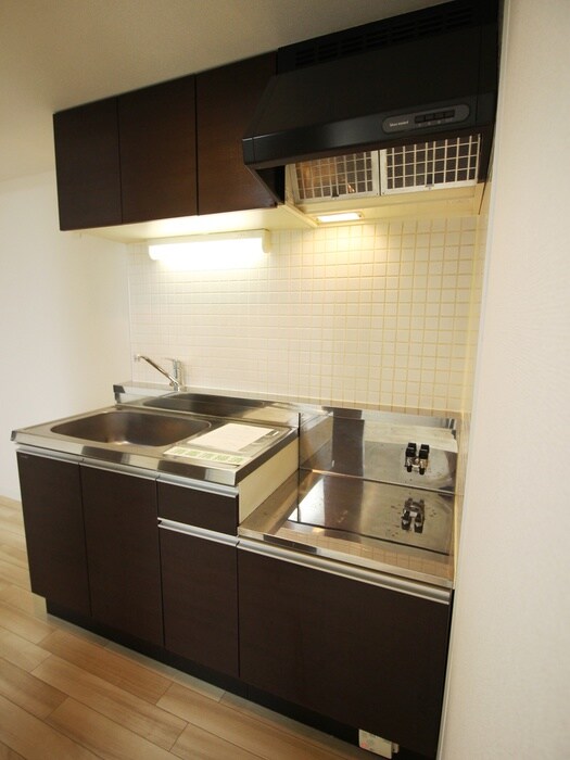 フォルトゥ－ナ学園前の物件内観写真