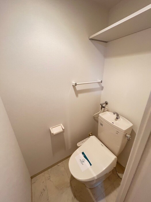 フォルトゥ－ナ学園前の物件内観写真