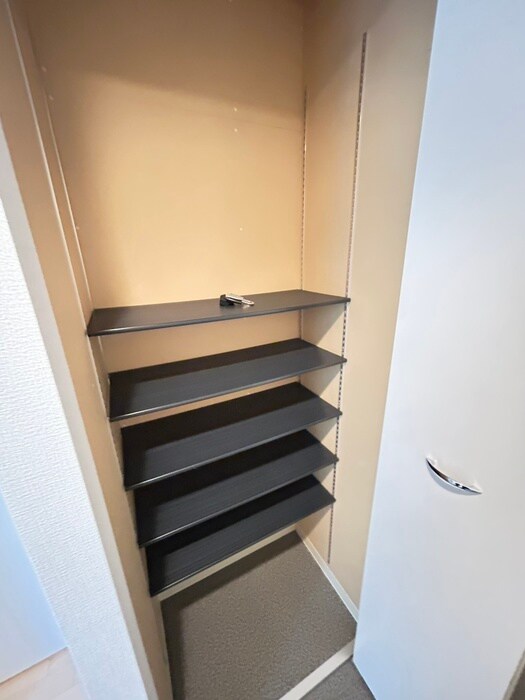 フォルトゥ－ナ学園前の物件内観写真