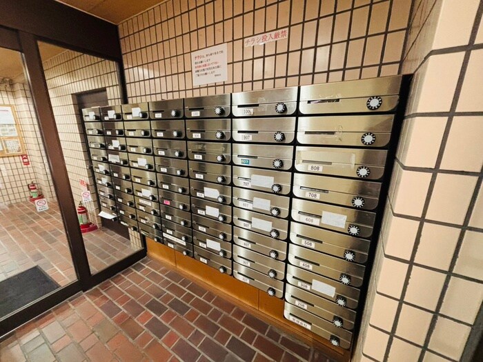 サイレンス医大前の物件外観写真