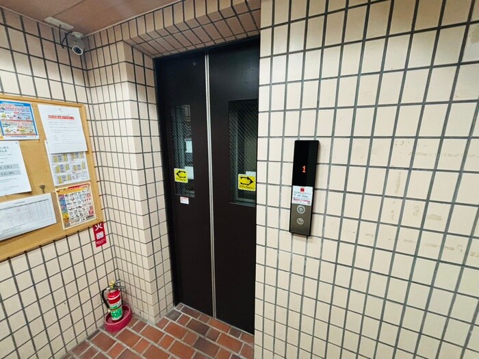 サイレンス医大前の物件外観写真