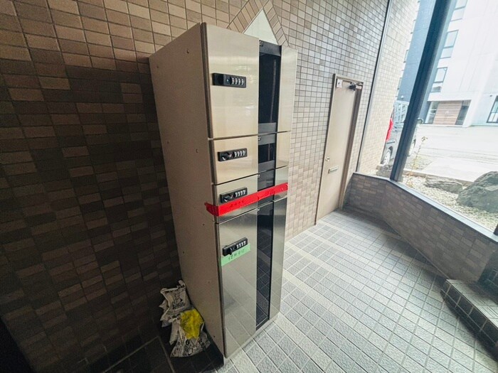 山鼻コンパウンドの物件外観写真