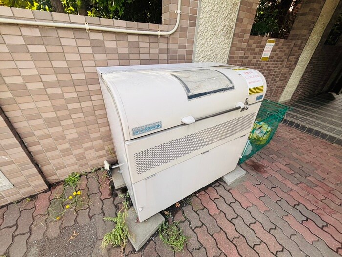 山鼻コンパウンドの物件外観写真