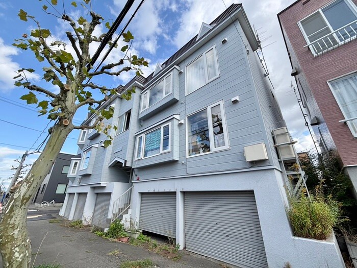 モンテメ－ル栄町の物件外観写真