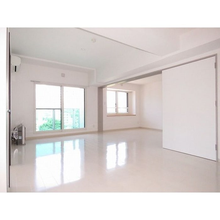 NOVA知事公館前の物件内観写真