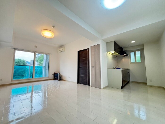 NOVA知事公館前の物件内観写真